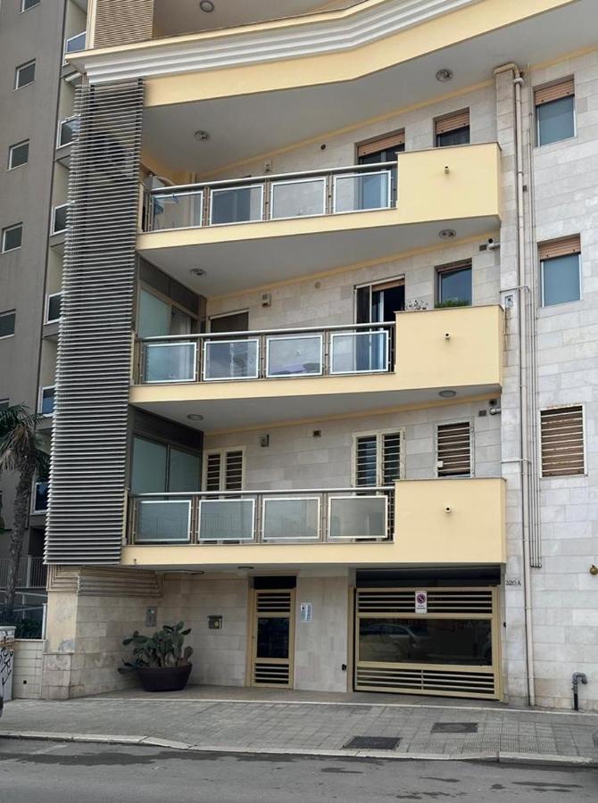 Apartment Capruzzi Барі Екстер'єр фото