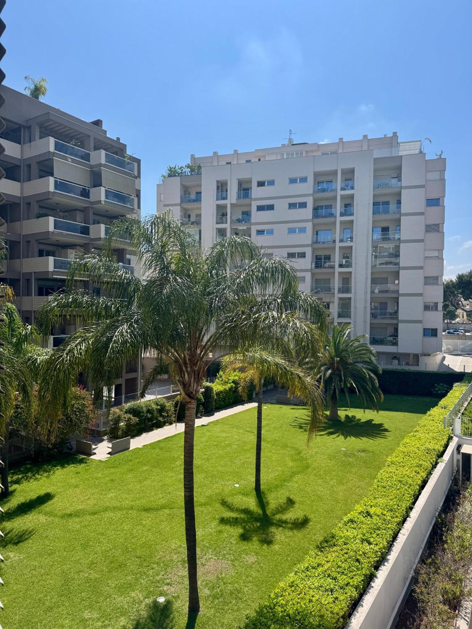 Apartment Capruzzi Барі Екстер'єр фото